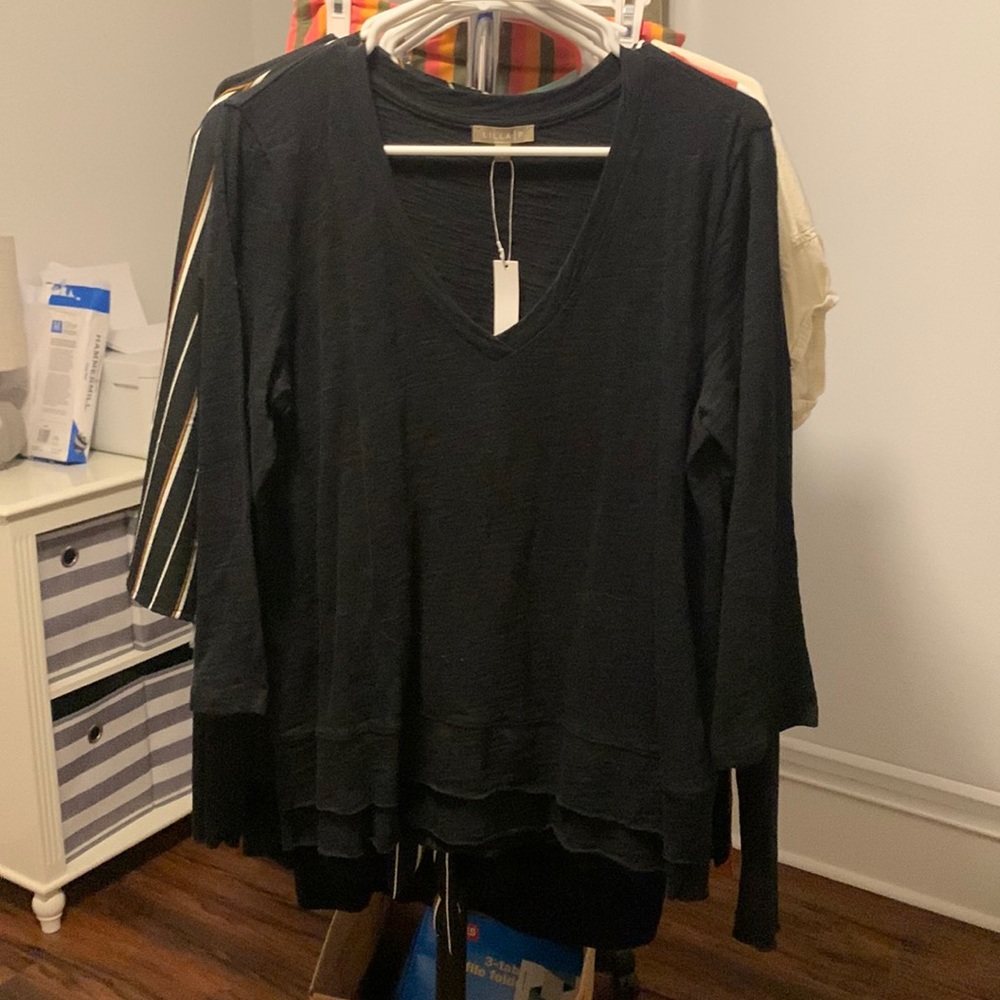 Women’s Lilla P Black long sleeve top with layered bottom size Large
